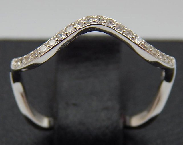 Серебряное кольцо с цирконием (30657566) 0