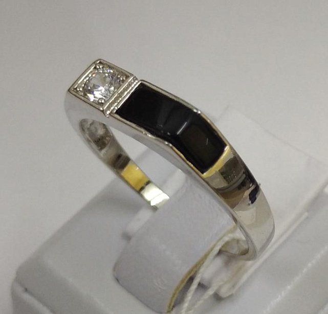 Серебряный перстень с ониксом и цирконием (	29367452) 1