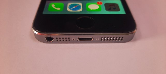 Apple iPhone 5S 16Gb Space Gray 2