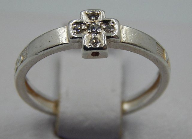 Серебряное кольцо с цирконием (32594624) 0