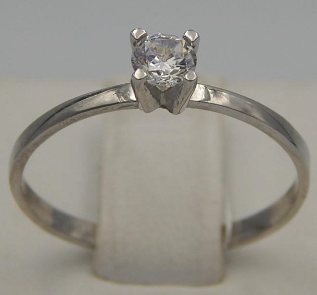Серебряное кольцо с цирконием (28352596) 0