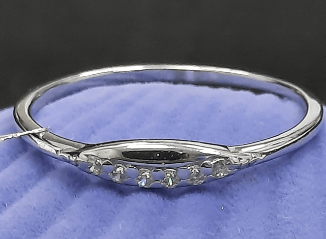 Серебряное кольцо с цирконием (31267564) 0