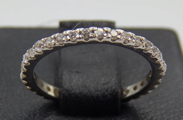 Серебряное кольцо с цирконием (31385466) 0