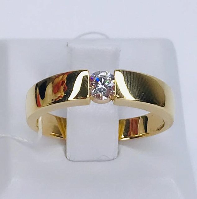 Кольцо из красного золота с цирконием (32957858) 1