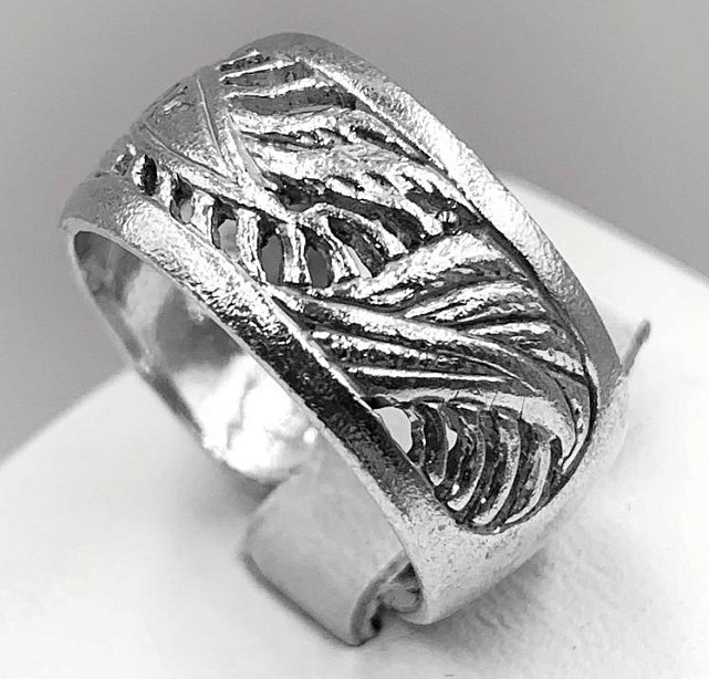 Серебряное кольцо с цирконием (33696909) 1