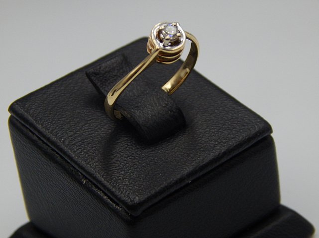 Кольцо из желтого и белого золота с бриллиантом (-ми) (31540989) 2