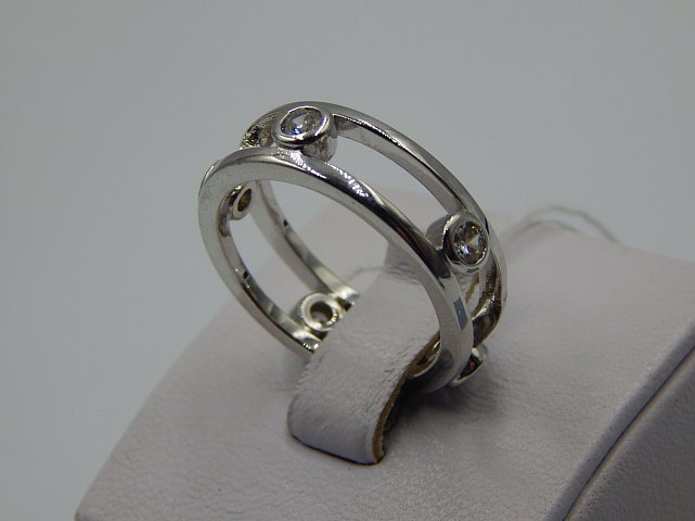 Серебряное кольцо с цирконием (32997132) 2