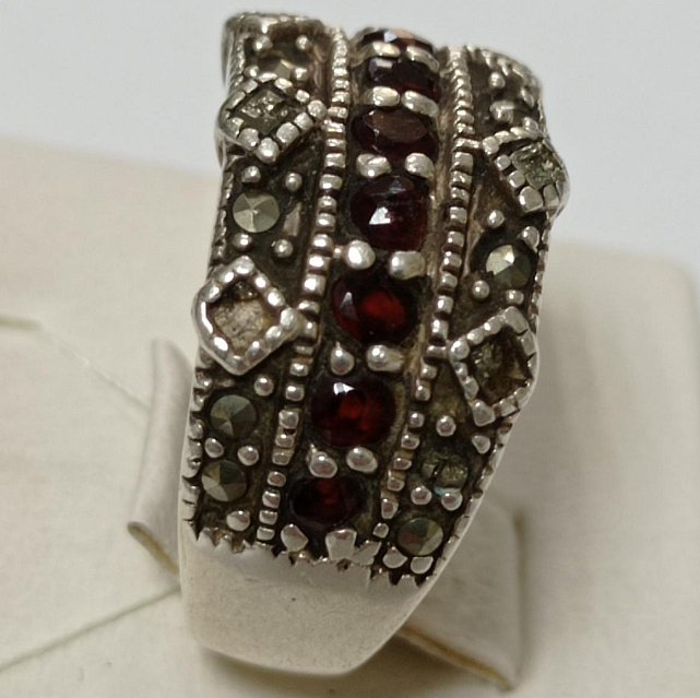 Серебряное кольцо с рубином и цирконием (33730896) 1