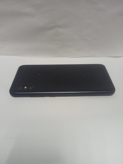 Xiaomi Mi A2 lite 3/32GB 2