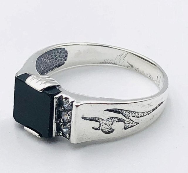 Срібний перстень з оніксом і цирконієм (33720388) 1