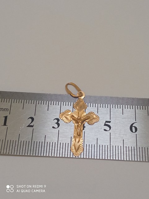 Підвіс-хрест з червоного золота (32180301) 3