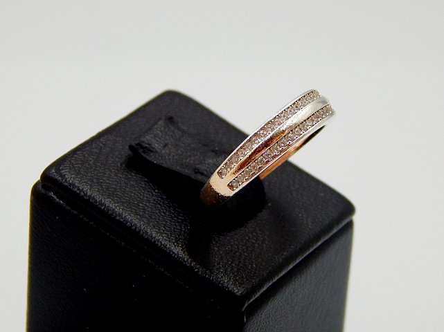 Серебряное кольцо с цирконием (32877882) 3