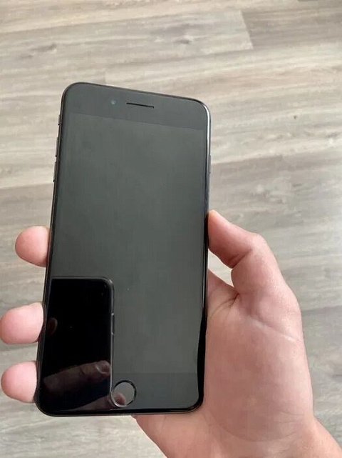 Apple iPhone 8 Plus 64Gb Space Gray (MQ8L2) 1