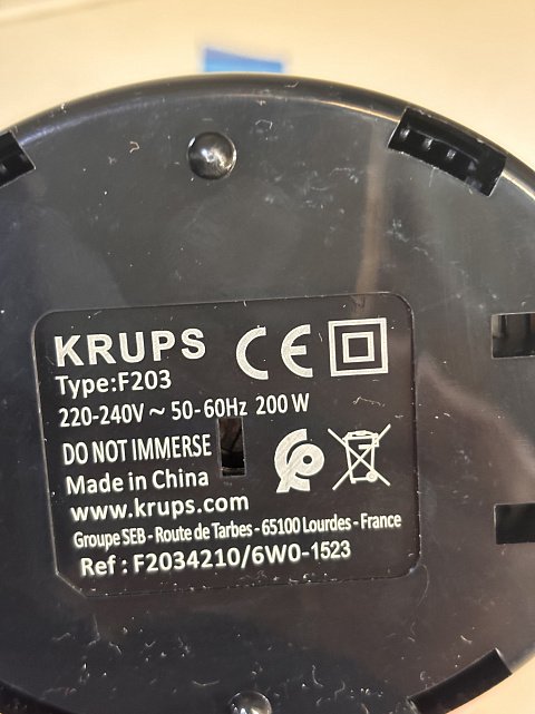 Кофемолка электрическая Krups F203 1