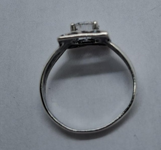Серебряное кольцо с цирконием (32649027) 2