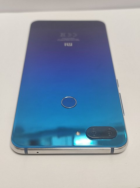 Xiaomi Mi 8 Lite 4/64GB Aurora Blue  2