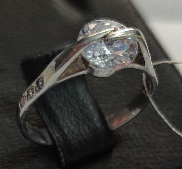 Серебряное кольцо с цирконием (30555857) 0