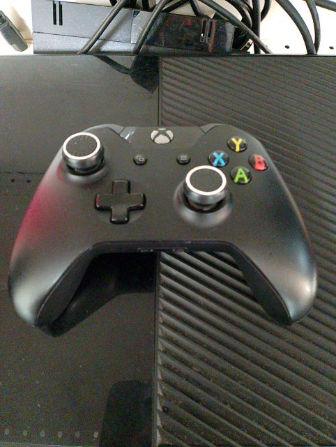Ігрова приставка Microsoft Xbox One 500GB 3