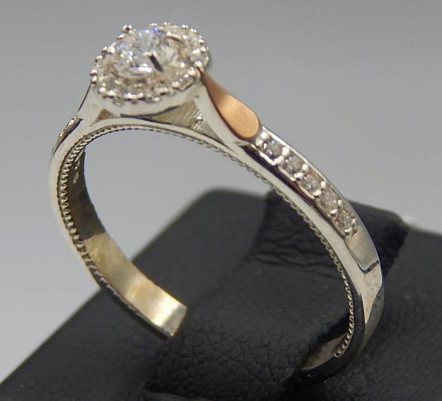 Серебряное кольцо с позолотой и цирконием (31662711) 1