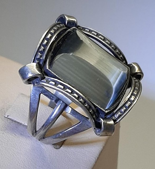 Серебряное кольцо с природным самоцветом (16804156) 1