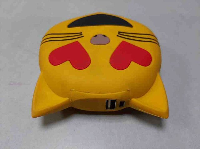 Power bank "Эмоджи влюбленный котик" 8800mAh Yellow 5
