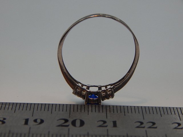 Серебряное кольцо с цирконием (33740937) 3