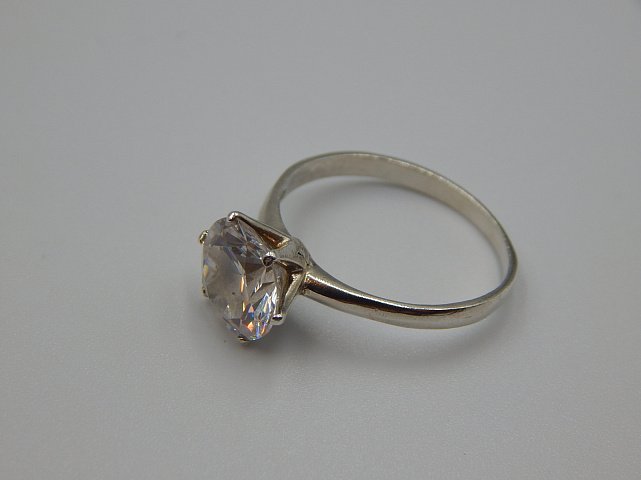 Серебряное кольцо с цирконием (32440642) 3
