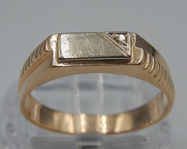 Перстень из красного и белого золота с цирконием (33189703)  0