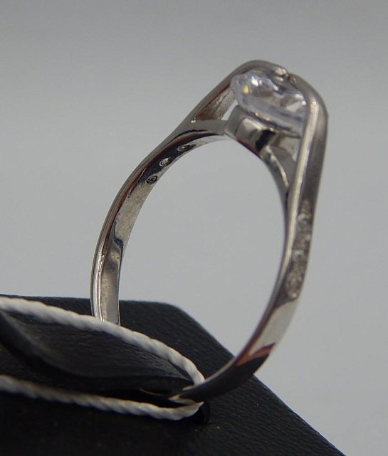 Серебряное кольцо с цирконием (28353546) 2
