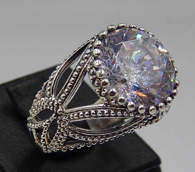 Серебряное кольцо с цирконием (30674459) 3