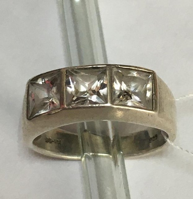 Серебряное кольцо с цирконием (33446522) 1