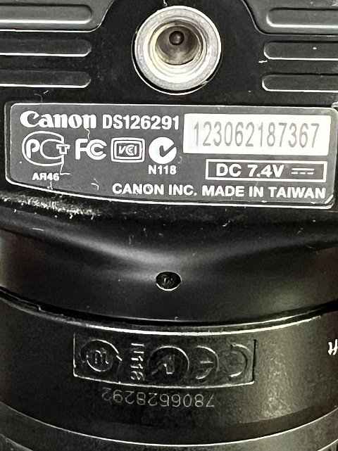 Фотоапарат Canon EOS 1100D 1