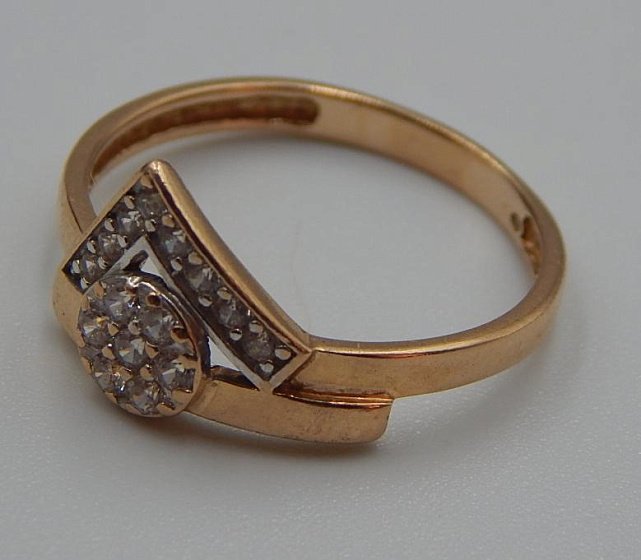 Кольцо из красного и белого золота с цирконием (31239483)  5
