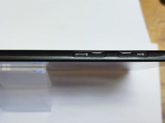 Планшет Samsung Galaxy Tab E SM-T561 8Gb 2