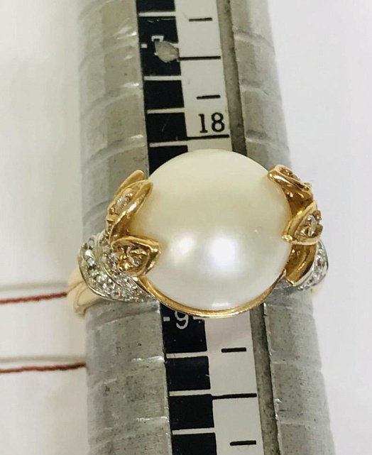 Кольцо из красного и белого золота с жемчугом и цирконием (28636012) 3
