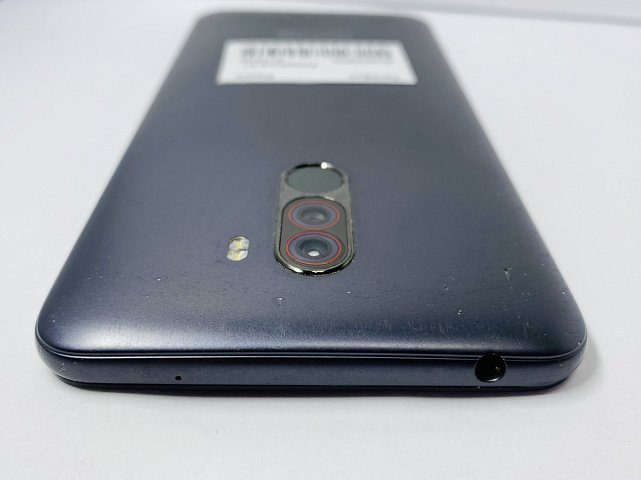 Xiaomi Pocophone F1 6/128GB Graphite Black 4