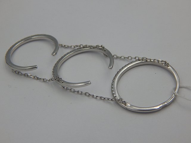 Серебряное кольцо с цирконием (30521774) 0