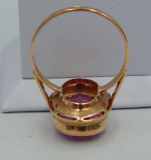 Кольцо из красного золота с корундом (30070924) 6