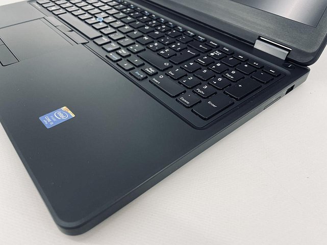 Ноутбук Dell Latitude E5550 (Intel Core i5-5300U/8Gb/SSD256Gb) (33545363) 1