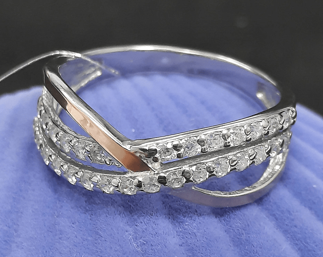 Серебряное кольцо с позолотой и цирконием (31300019) 0