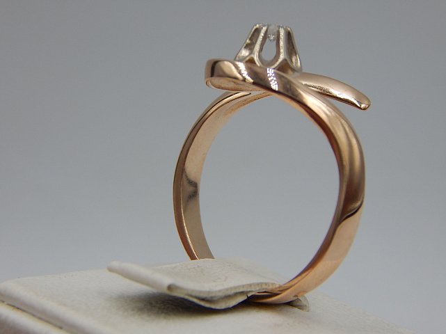 Кольцо из красного и белого золота с бриллиантом (-ми) (30942629) 2