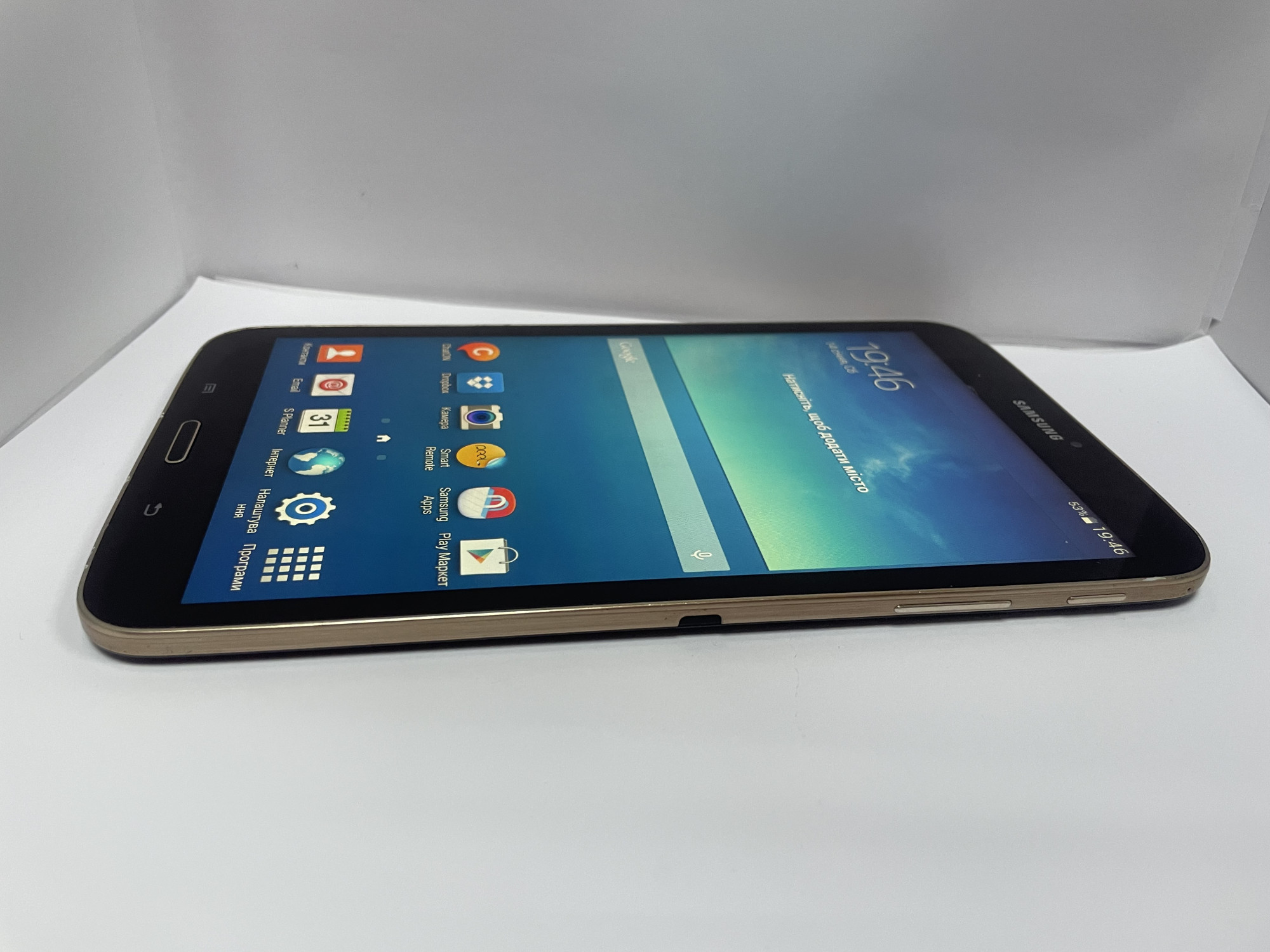 Планшет Samsung Galaxy Tab 3 SM-T310 16Gb 1