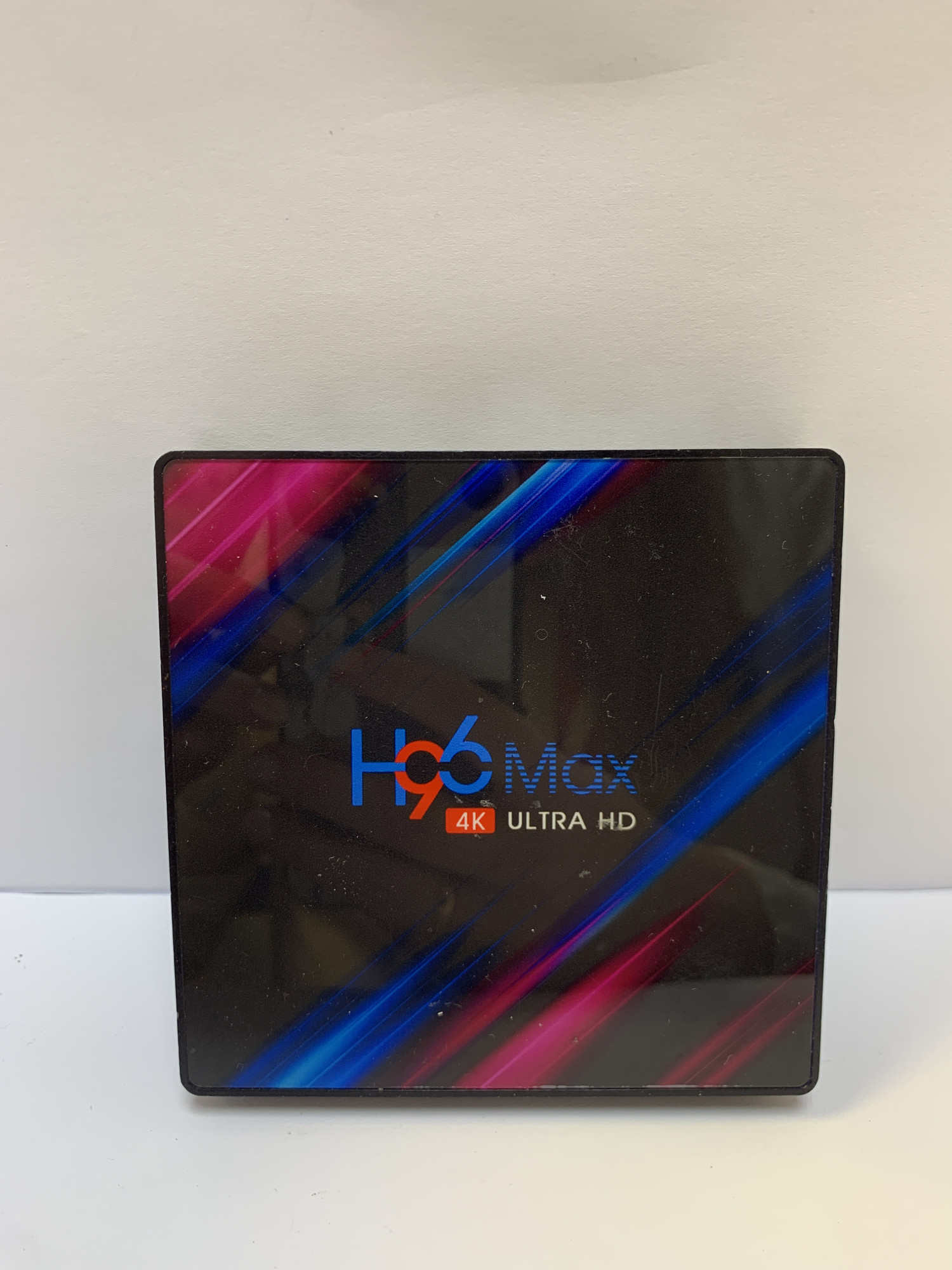 Смарт ТВ приставка H96 MAX 2/16 Гб Smart TV Box Android 1