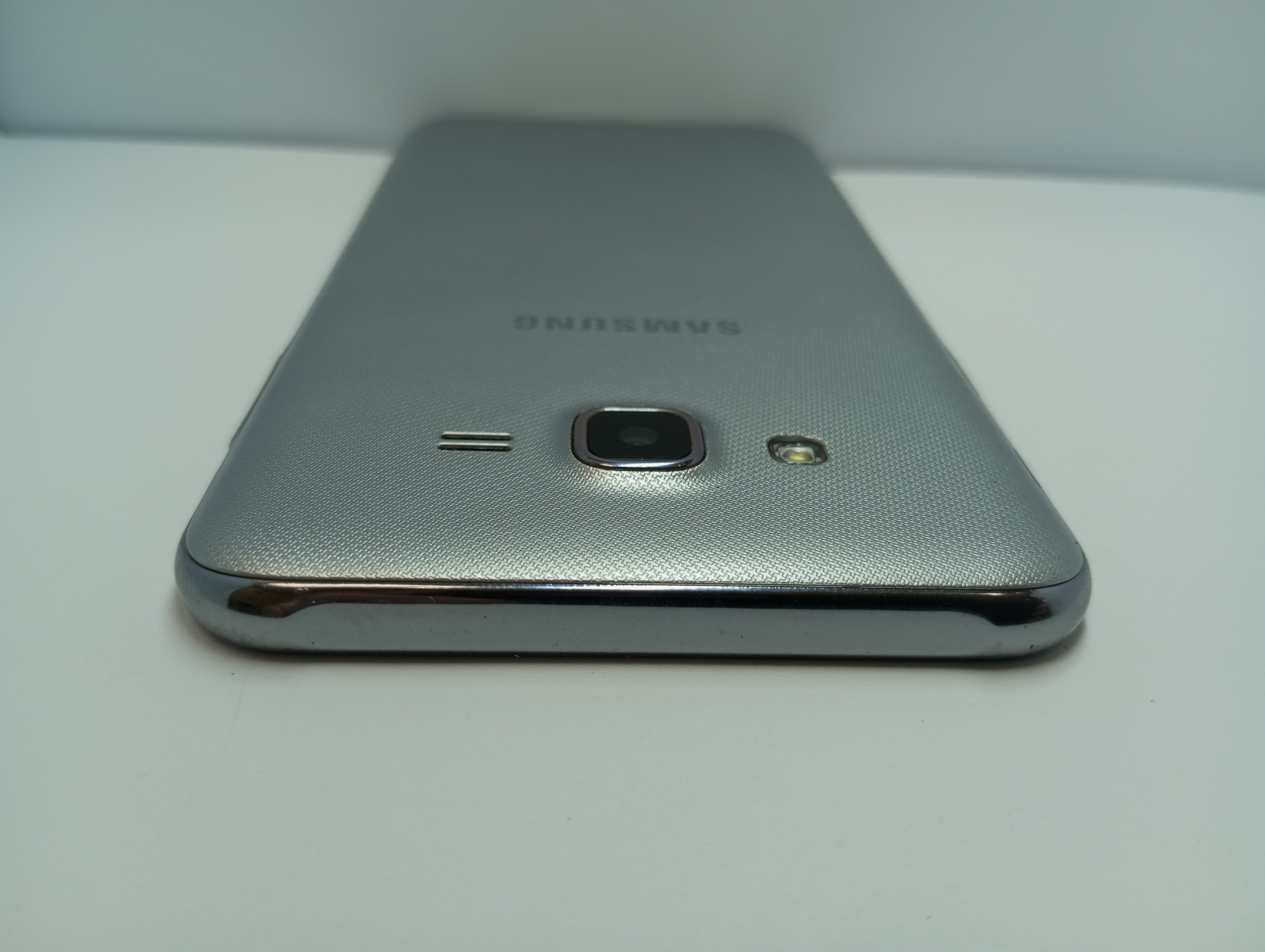 Samsung Galaxy J7 Neo (SM-J701F) 2/16Gb 4