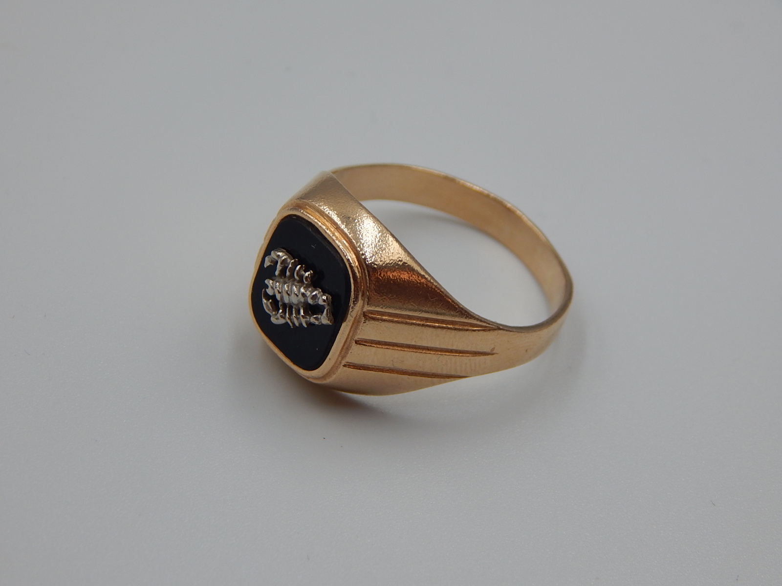 Перстень из красного и белого золота с каучуком (32183860) 3