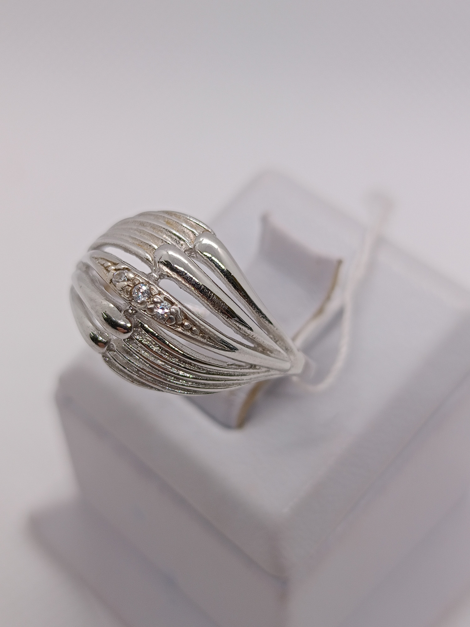 Серебряное кольцо с цирконием (33769577) 2