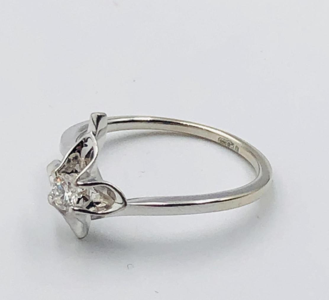 Кольцо из белого золота с бриллиантом (-ми) (33792940) 1
