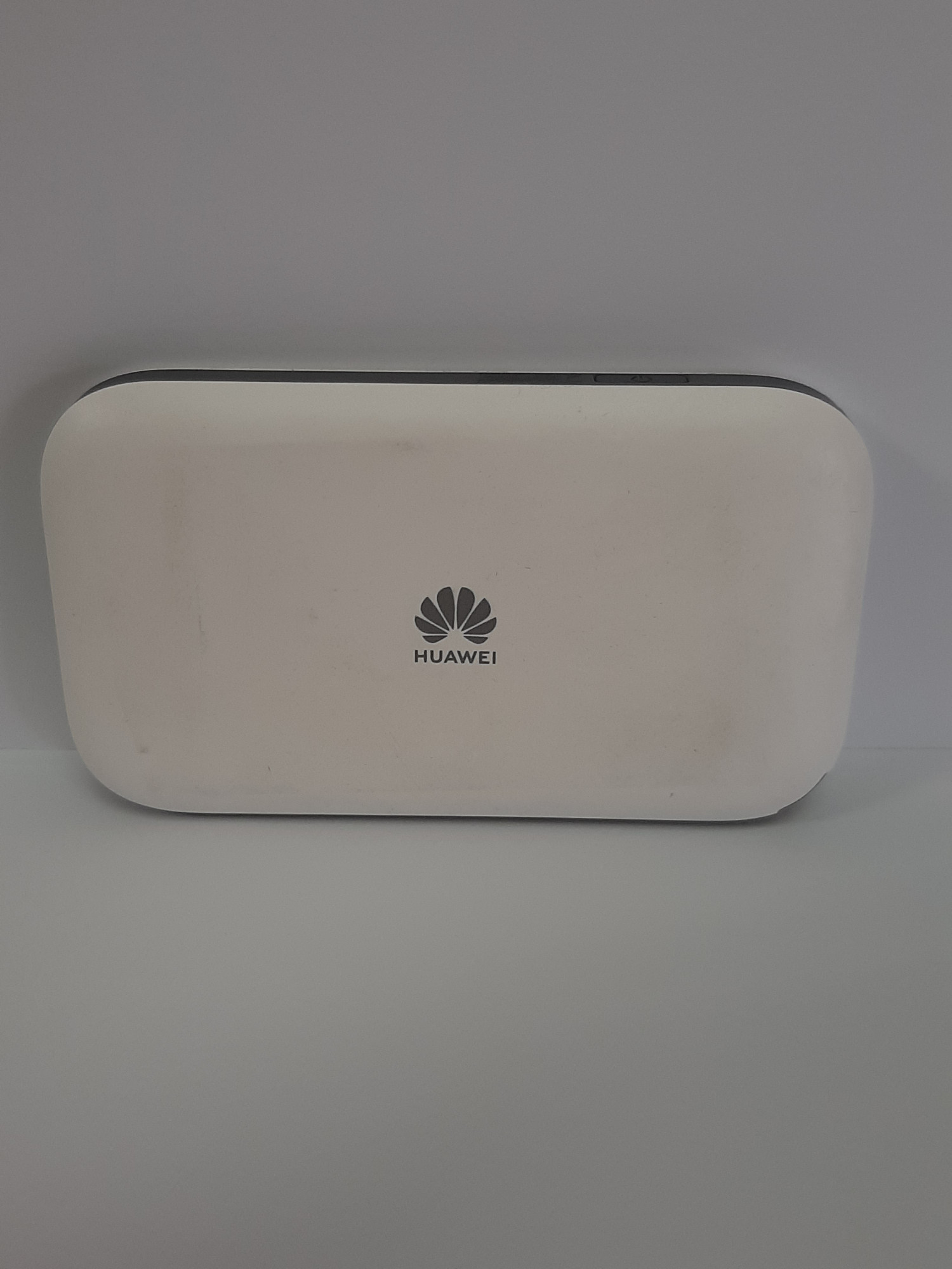Модем 3G/4G + Wi-Fi роутер Huawei E5576-320 1