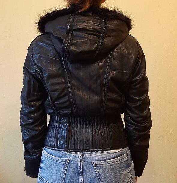 Женская кожаная куртка XS (29219934) 2