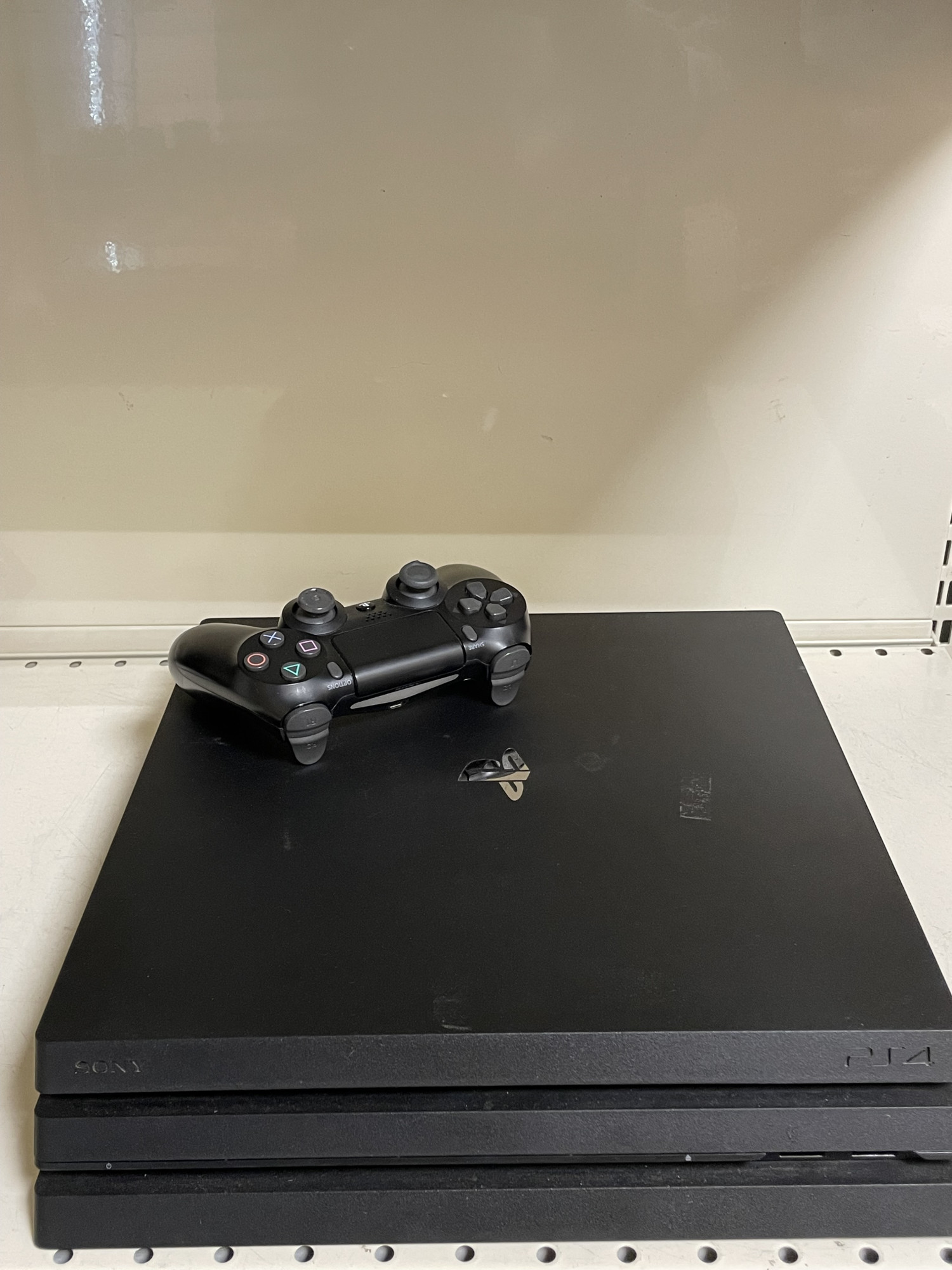 Игровая приставка Sony PlayStation 4 Pro 1000GB 0
